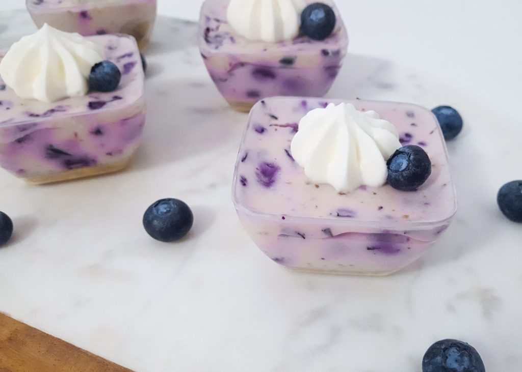 frozen yogurt containers